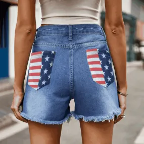 Denim-Shorts im Distressed-Look mit US-Flagge